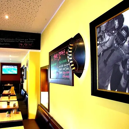 Touchdown&restaurant
