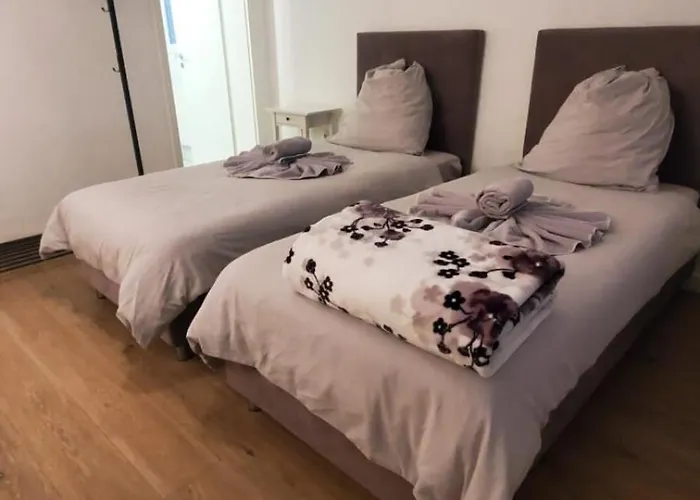 Touch Down Отель 3*